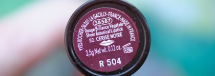 Yves Rocher Mattiflying and long-lasting lip primer Праймер для губ и губная помада Yves Rocher Rouge Brilliance Vegetale Sheer Botanical Lipstick "Растительное сияние цвета" 52 черешневый коктейль