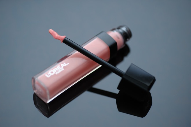 L'Oreal Paris Infaillible Xtreme Resist в оттенке Cream 101 «girl on top»