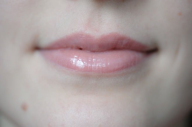 L'Oreal Paris Infaillible Xtreme Resist в оттенке Cream 101 «girl on top»