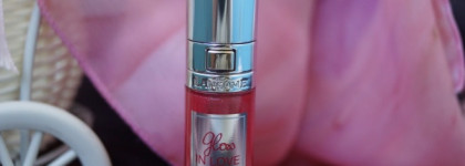 Сияющий блеск для губ с увлажняющим эффектом Gloss In Love. Мой любимчик #162 Scarlett Scarlett. Интересный спонж, который сравнивают с "ножкой балерины" и уникальный формат тюбика