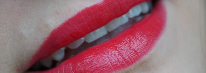 Что за красная ягодка? Это увлажняющая помада Limoni lipstick оттенок #217