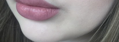 Комфортная и понятная помада Urban Decay Revolution Lipstick Liar