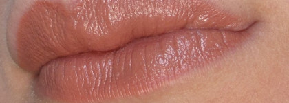 Бохо в помощь: губная помада Lasting Finish Lipstick by Kate Anniversary, тон 056 Boho Nude, Rimmel