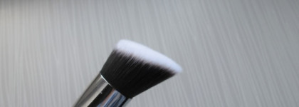 Набор кистей Zoeva и сумка визажиста Zoeva Make up artist Zoe bag