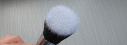 Набор кистей Zoeva и сумка визажиста Zoeva Make up artist Zoe bag