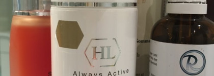 Что на полочке живёт? Или кислотные пилинги на моей (зимней) косметической полочке