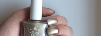 Essence 01 I still believe in Santa Claus, Orly 20721 Star spangled, OPI Solitaire