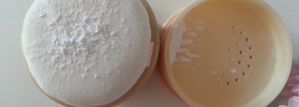Летняя пудра Skin Food Peach Sake Silky Finish Powder