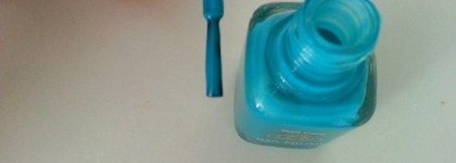 Лак цвета морской волны LCN Nail Polish # 203 Azure Blue