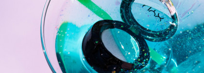 NYX Prismatic eyeshadow в русалочьем оттенке