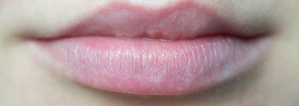 Находка для сухих губ! Gosh Copenhagen Lip Oil - Масло для губ 04 Raspberry