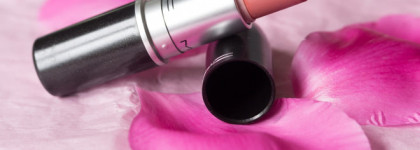 Матовая помада Mac velvet teddy