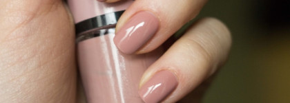 Еще один прекрасный нюд: лак для ногтей «Колорама» Maybelline New York Colorama Nail Polish 301