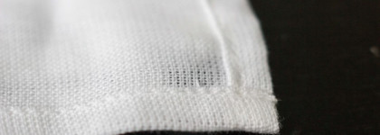 Подарочный набор «Ромашка» The body shop: бальзам для снятия макияжа, средство для снятия макияжа с глаз, полотенце