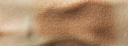 Жидкие тени NYX Lid Lingerie Eye Tint 11 Nude to me