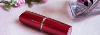 И снова моя любимица Maybelline Hydra Extreme Lipstick 810 Greedy Grape