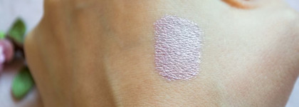 Тени NYX Holographic Halo Eye tint 03 Wild Orchid - праздничное настроение обеспечено