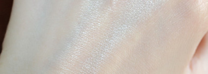 Отличный хайлайтер Becca Shimmering Skin Perfector в оттенках Pearl и Opal