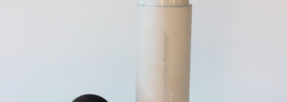 Отличный хайлайтер Becca Shimmering Skin Perfector в оттенках Pearl и Opal