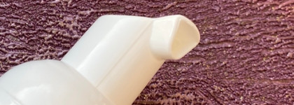 Обзор на три средства для умывания от Oskia, Indie Lee и Dr. Barbara Sturm