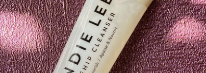 Обзор на три средства для умывания от Oskia, Indie Lee и Dr. Barbara Sturm