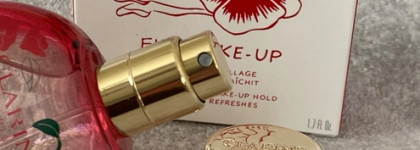 Clarins Fix' make-up Camellia