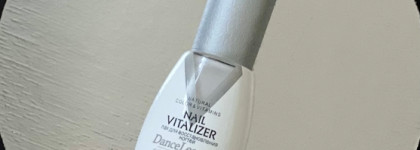 "Молочная польза" для любителей нюда - Укрепляющий лак для ногтей Nail Vitalizer от Dance Legend