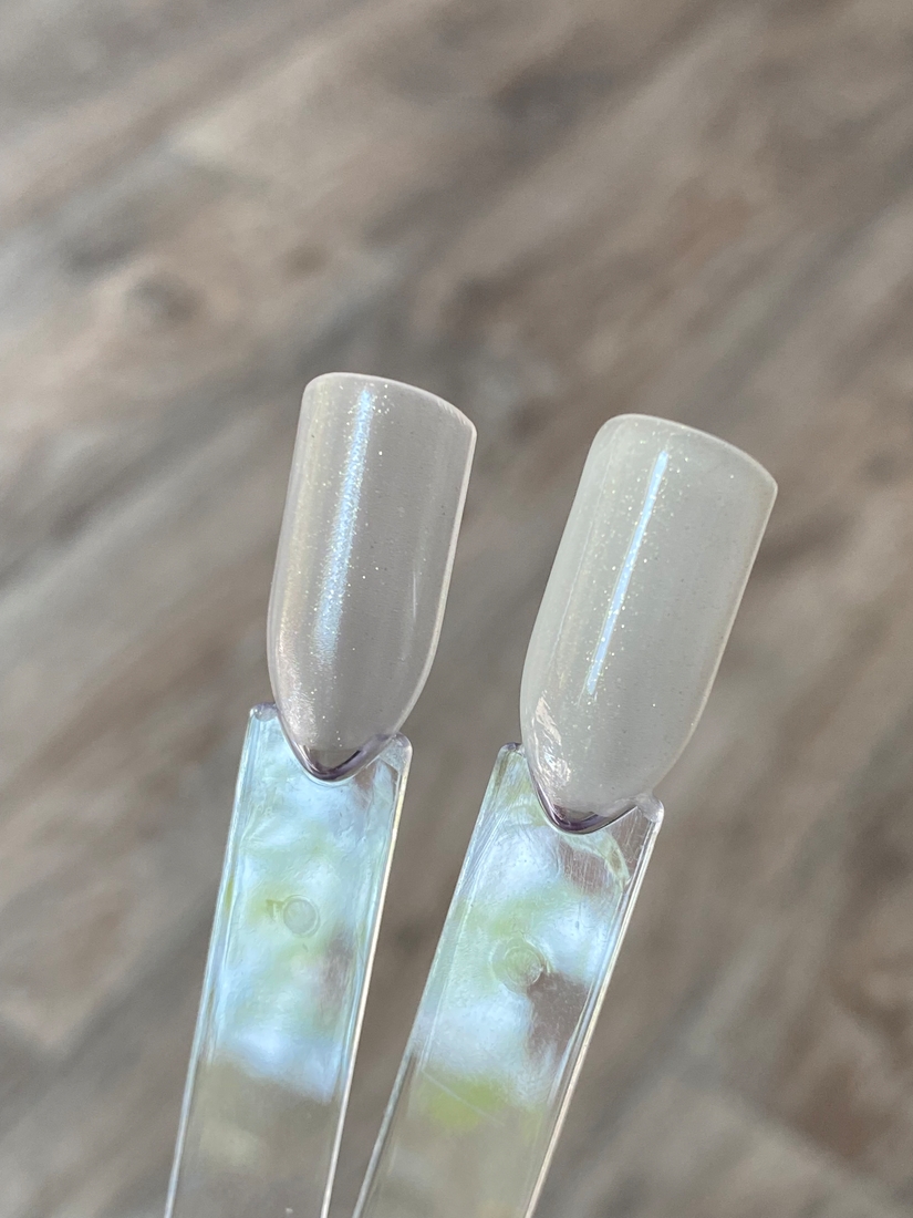Слева направо: Rose Gold Care, White Gold Care