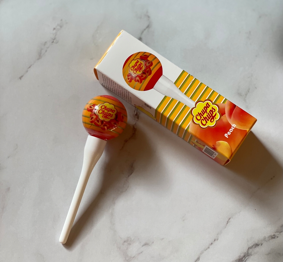 Lip Locker от Chupa Chups в оттенке 06 "Peach"