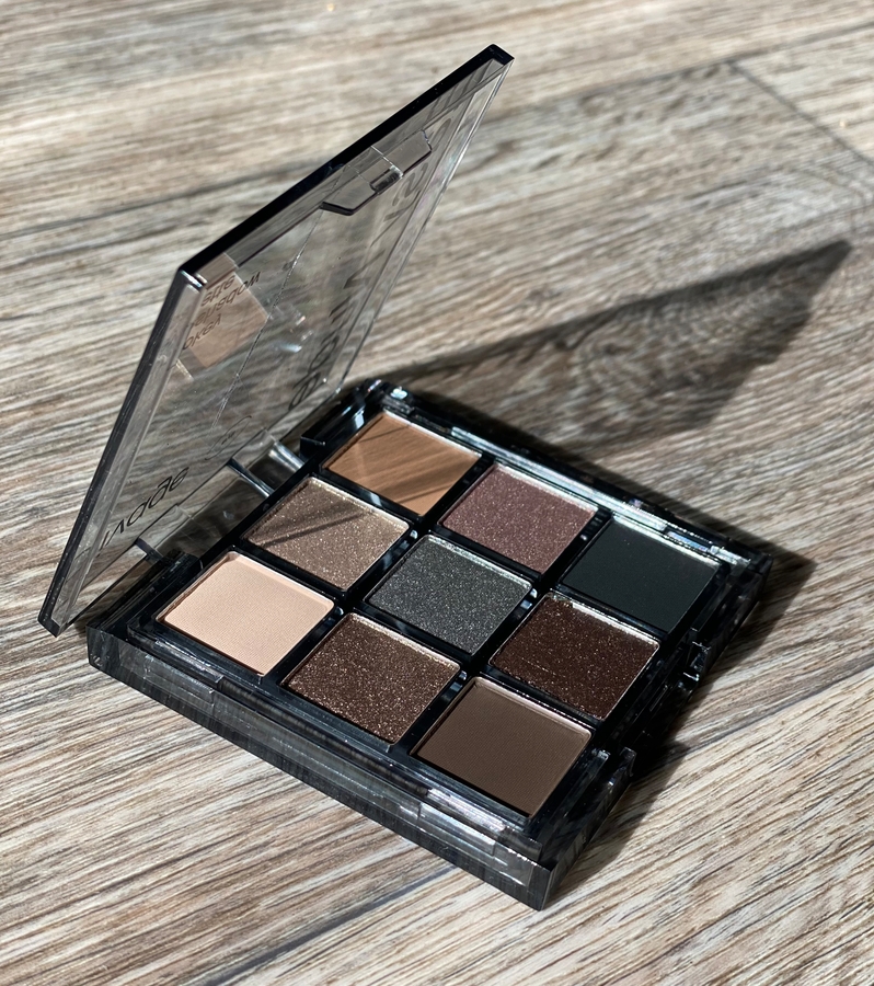 Палетка теней для век Eyeshadow Palette Easy Nude Smokey от Divage
