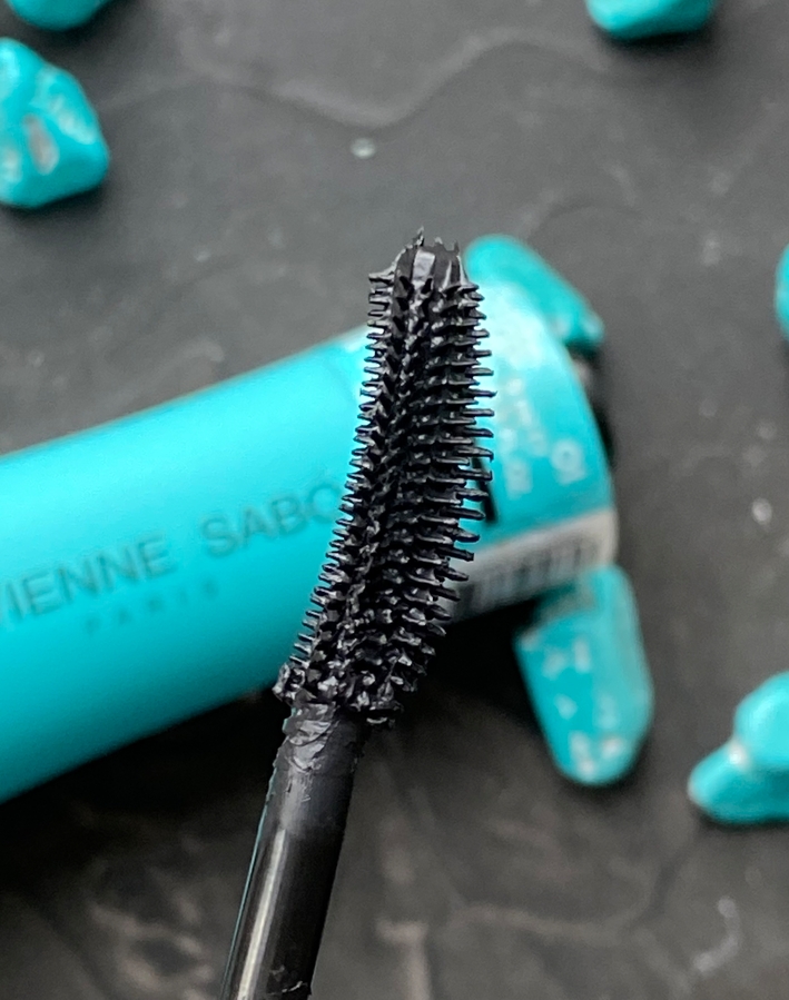 Vivienne Sabo Curve Scandale