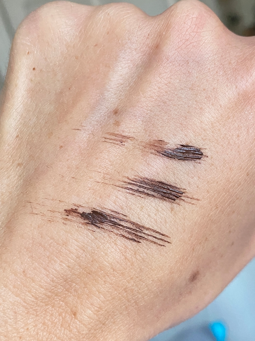 Divage Термотушь для ресниц Tubing Mascara AI Lash в оттенке 02- коричневый свотчи