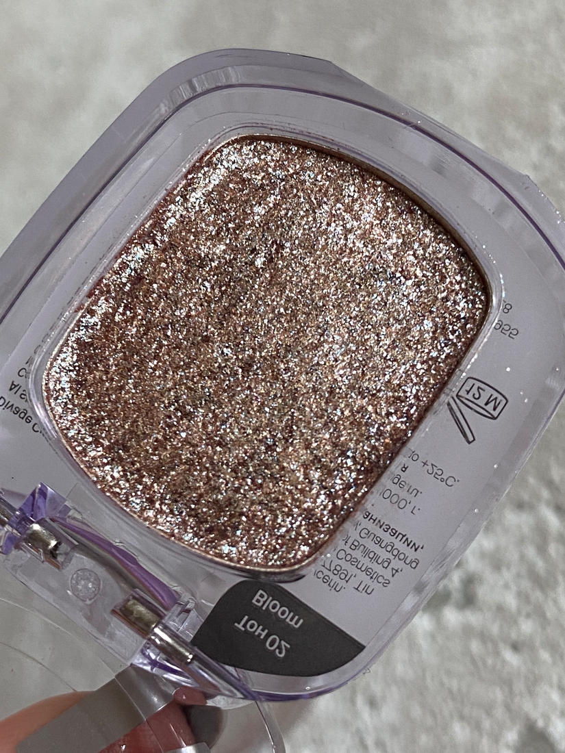 Divage Сияющие Тени для век AI Shadow в оттенке 02 Bloom - Розовое сияние