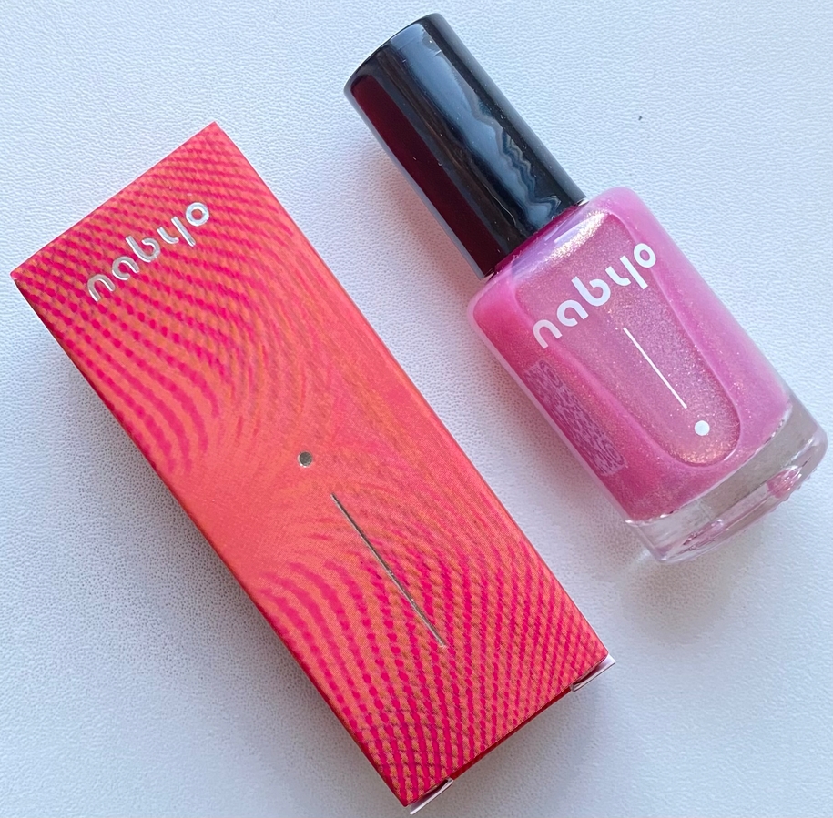 Лаки для ногтей от Nabyo в оттенках "Утренняя глория"