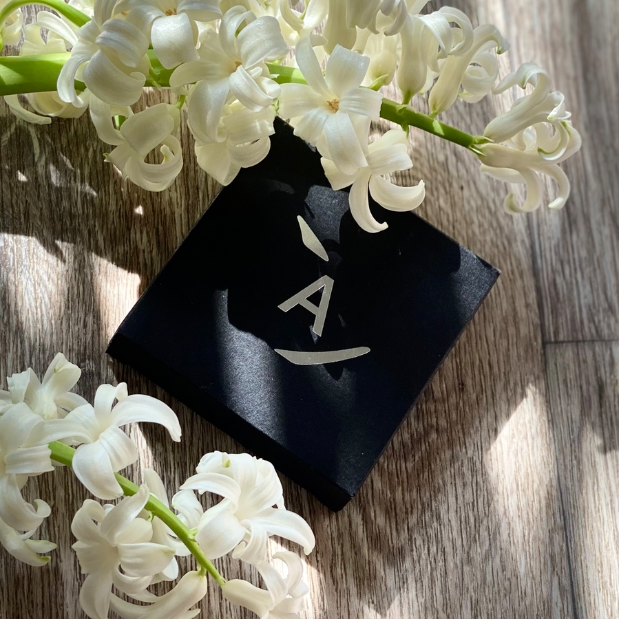 Увлажняющая компактная пудра Powder Foundation 002 Nude