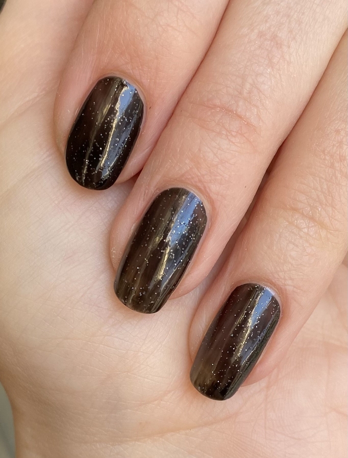 Лак для ногтей I Do Beauty в оттенке 20 свотчи
