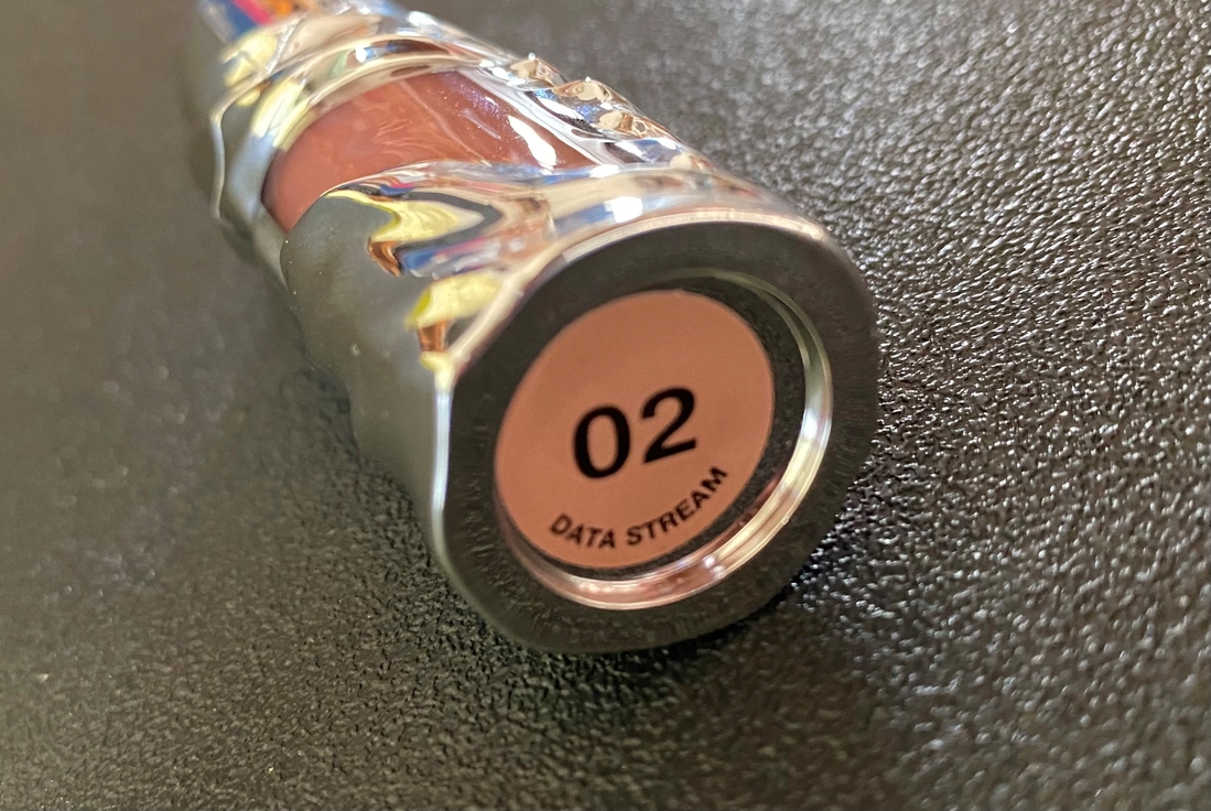 Блеск для губ Metamorphix Influence Beauty оттенок 02