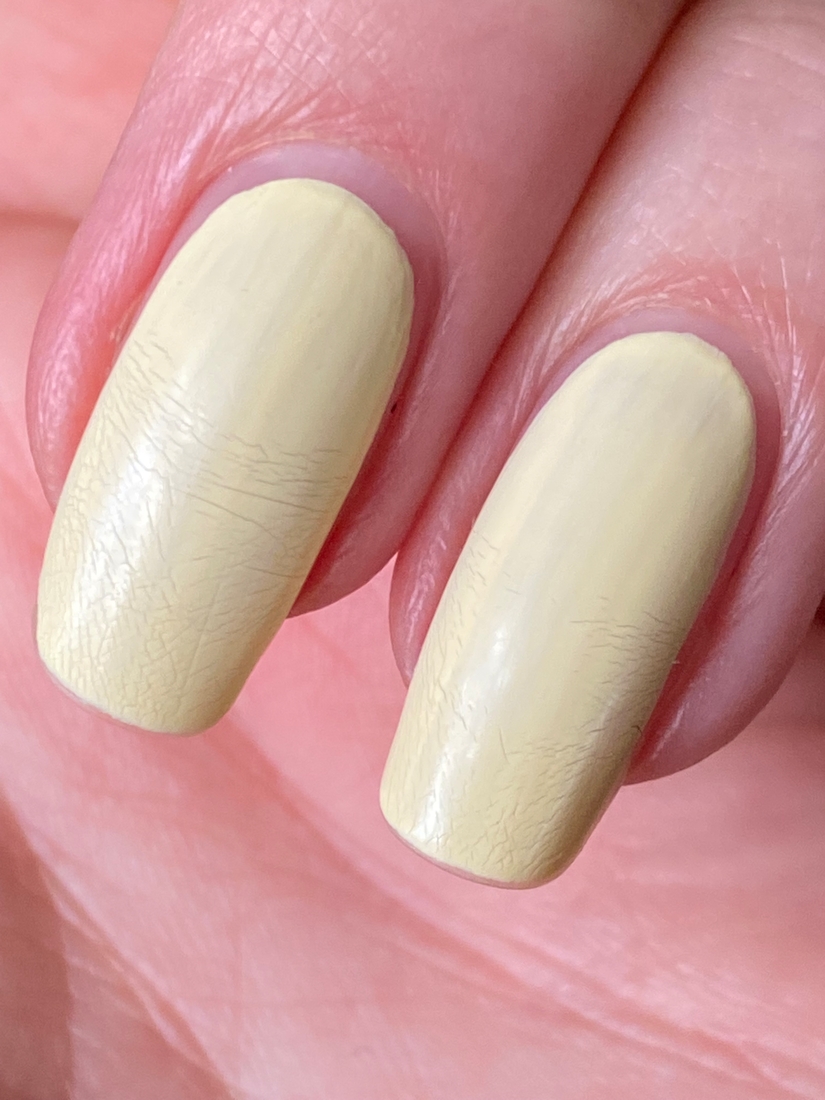 Лаки для ногтей Catrice Gel Affair Nail Lacquer оттенок 012 - Easy Peasy Lemon Squeezy на 6 день носки