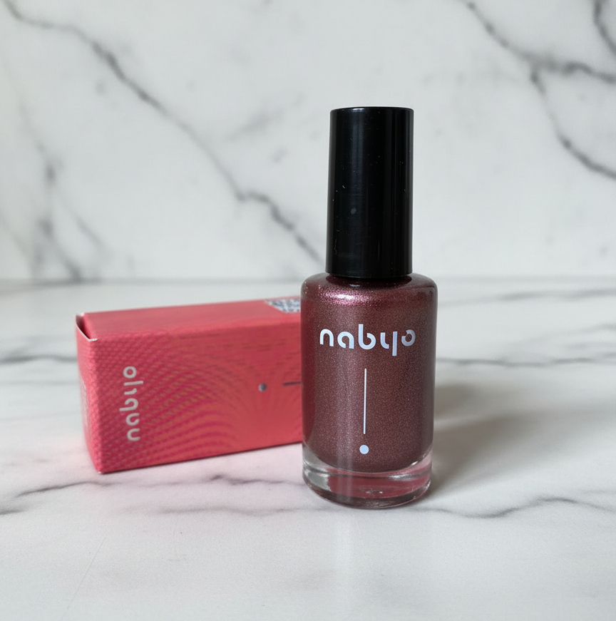 Nabyo Лак для ногтей Nail Polish в оттенке 1106 Цена любви