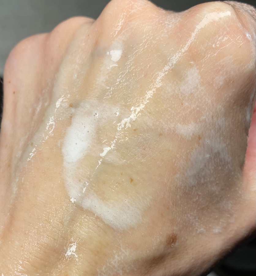 Fresh Look Гидрофильное гель-масло для умывания Nourishing Cleancing Oil свотчи