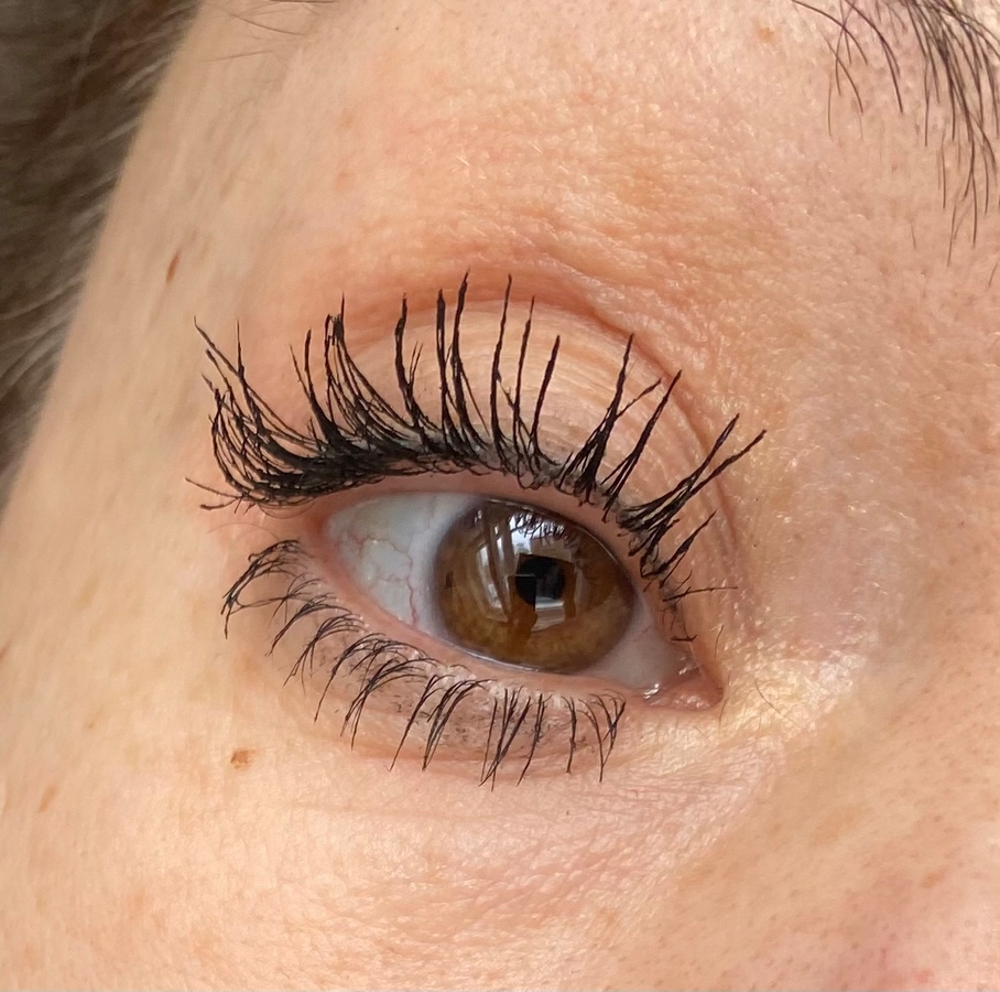 Clarins Тушь для объема, длины, изгиба, разделения и ухода за ресницами Wonder Perfect 5D Mascara в два слоя