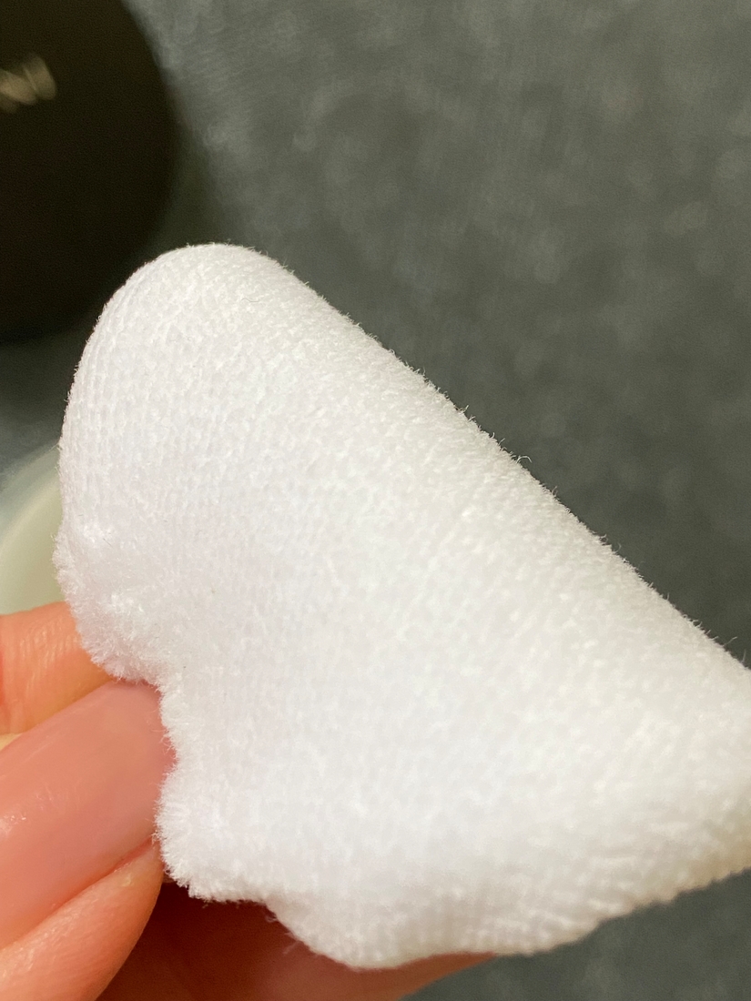 Рассыпчатая пудра для лица Matte Loose Powder от Limoni пуховка
