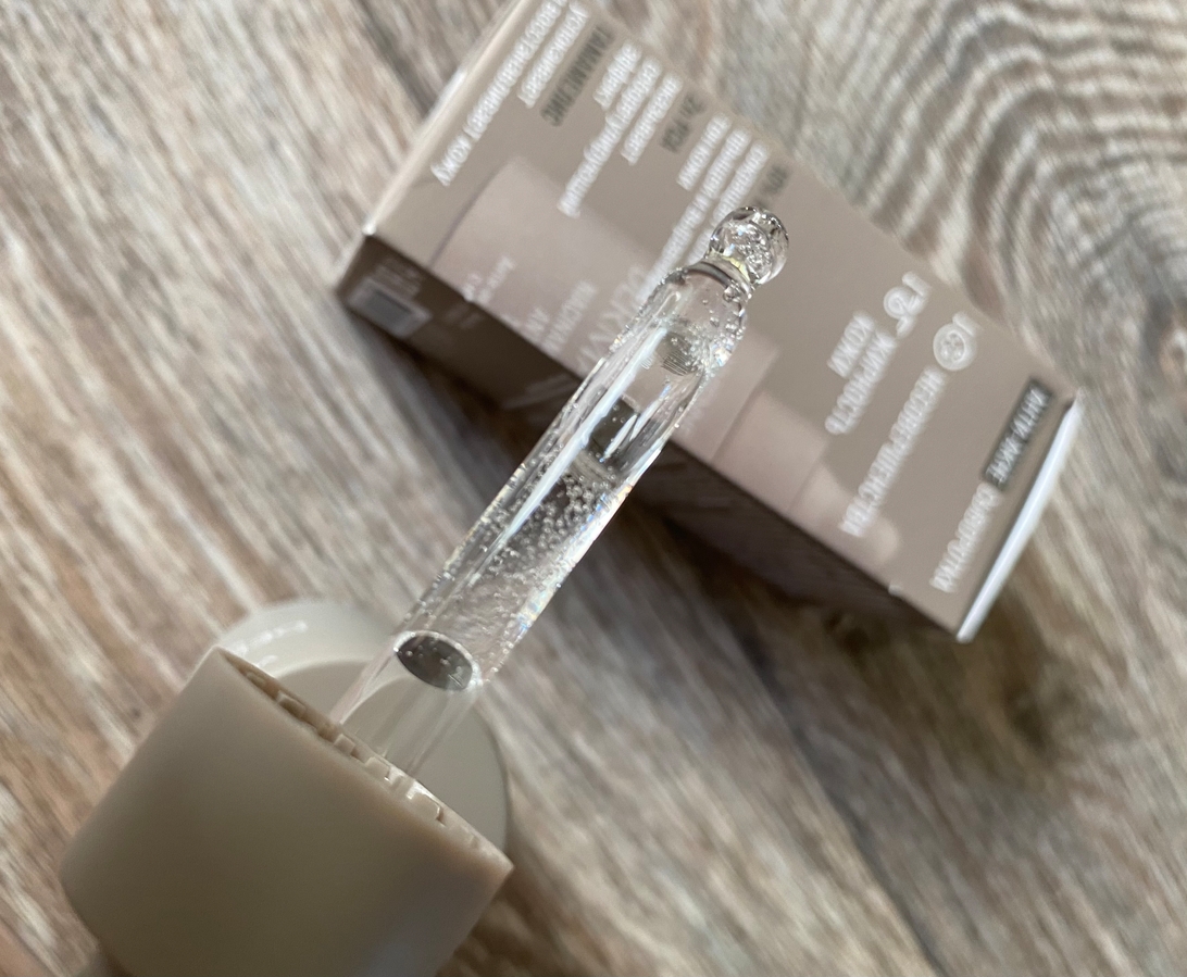 Vivienne Sabo Анти-акне сыворотка для лица Niacinamide & zinc anti-blemish treatment