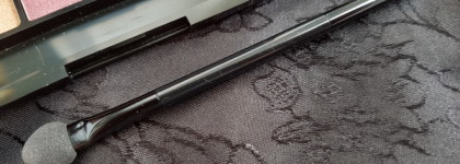 Палитра теней Essence Lights of Orient в оттенке 01 We Love Arabian Nights