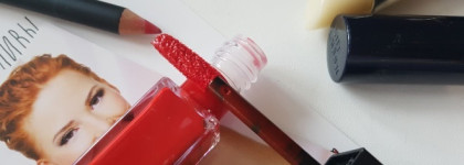 Помада Maybelline Vivid Matte Liquid в оттенке 35 Rebel Red