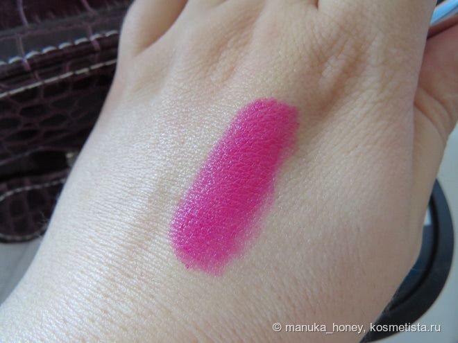 Помады I’m Pure Colour Lipstick Absolute Shine из коллекции Pupa Velvet Garden в оттенках 311 и 418