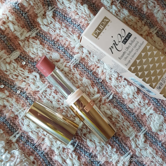 Часть весенней коллекции Pupa Pink Muse: хайлайтер Pink Muse Cream Highlighter 001, тени Vamp 4-Eyeshadow Palette 005 и помада Miss Pupa 108
