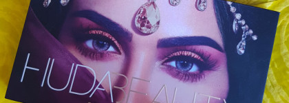 Палитра теней Huda Beauty Desert Dusk