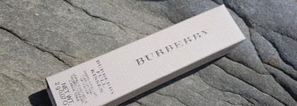 Помада Burberry Full Kisses в оттенке 529 English Rose