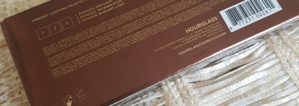 Набор подсвечивающих пудр для лица Hourglass Ambient Lighting Palette